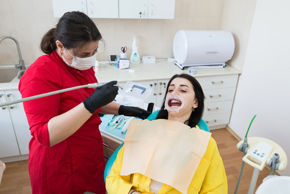 Your Cosmetic Dentist Can Repair Damaged Teeth